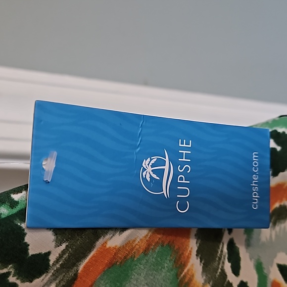 Cupshe Abstract Print Flounce Cami Romper - Picture 10 of 11